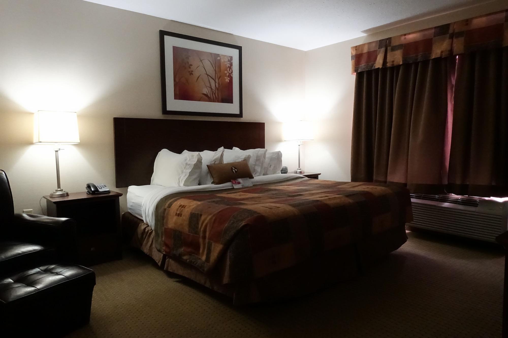รามาดา บาย วินด์แฮม วีย์เบิร์น Hotel Weyburn ภายนอก รูปภาพ