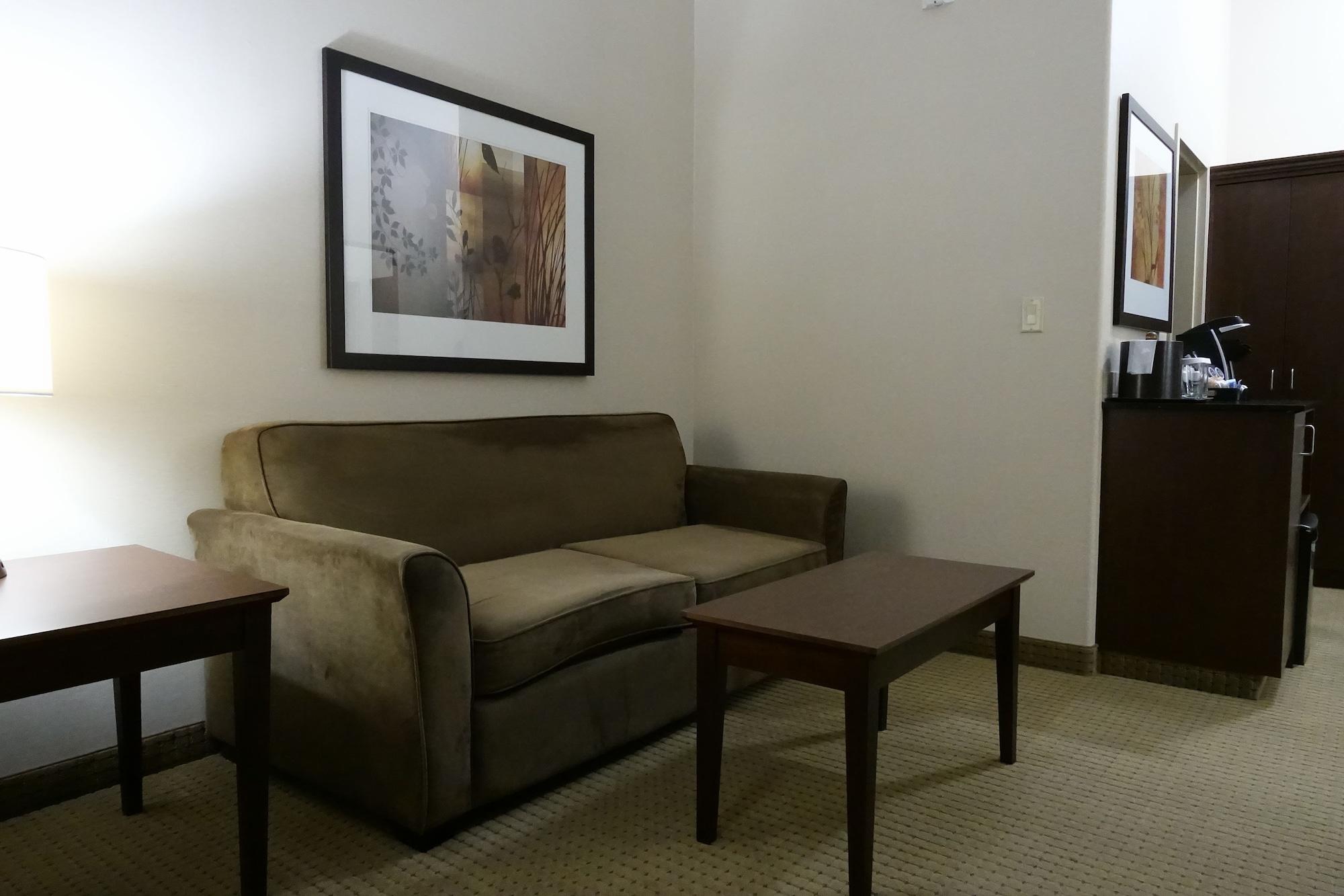 รามาดา บาย วินด์แฮม วีย์เบิร์น Hotel Weyburn ภายนอก รูปภาพ
