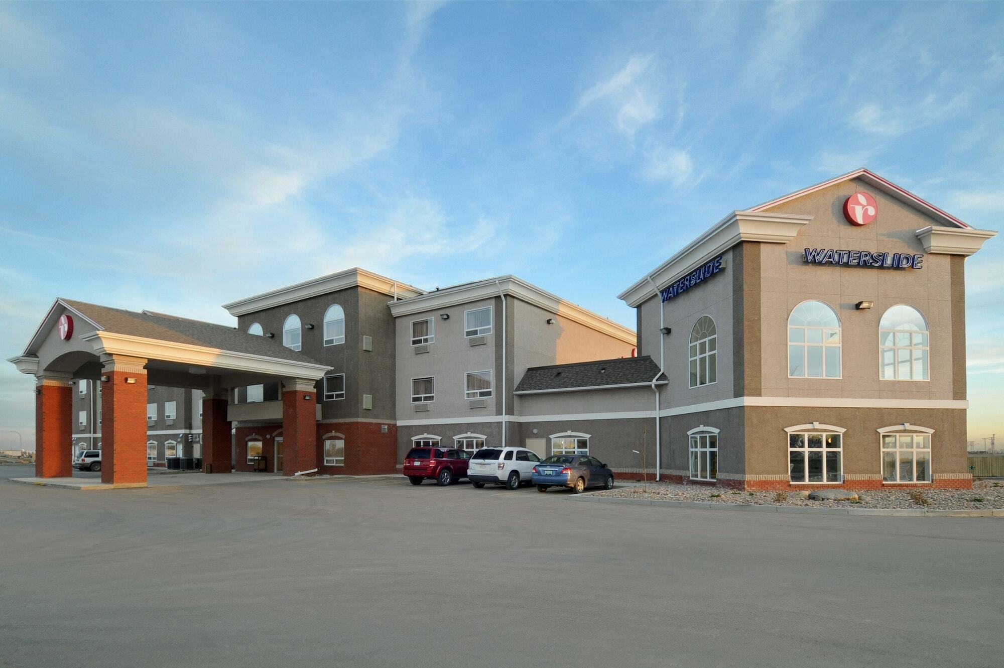 รามาดา บาย วินด์แฮม วีย์เบิร์น Hotel Weyburn ภายนอก รูปภาพ